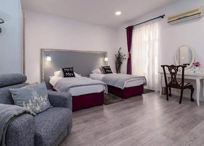 By The Sea - 20721 *